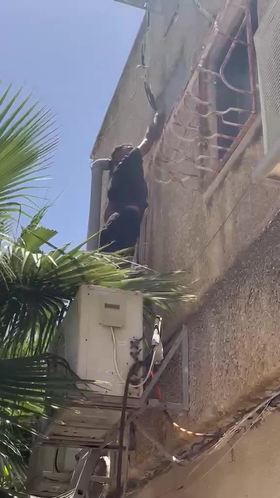התקנת דוקרנים על חזית וחלונות בית פרטי